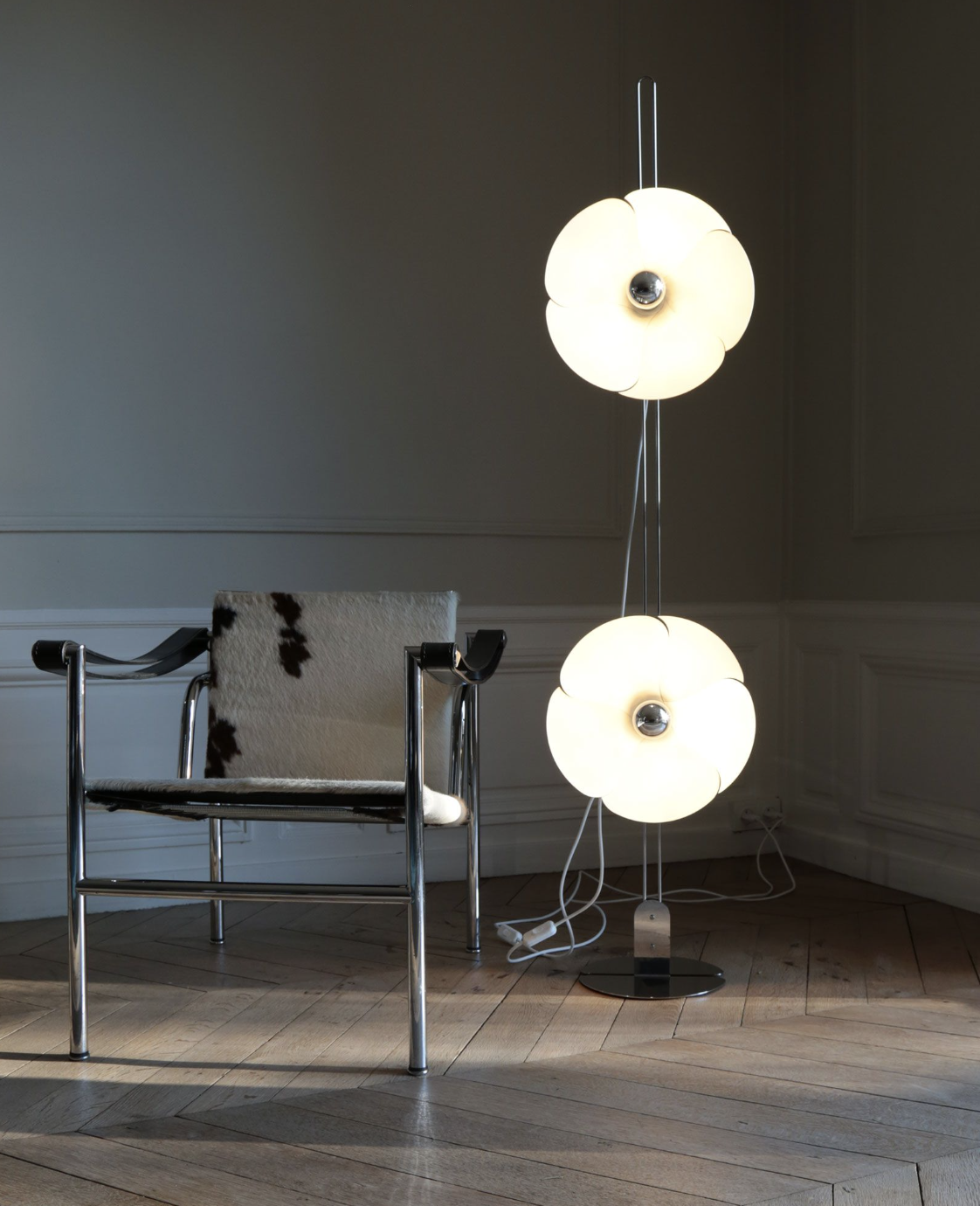 2093-225 FLOOR LIGHT